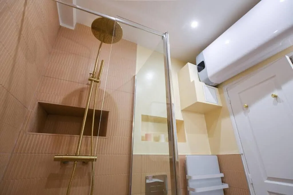 Bel Pour 6 Personnes Proche Champs Elysees Apartament
